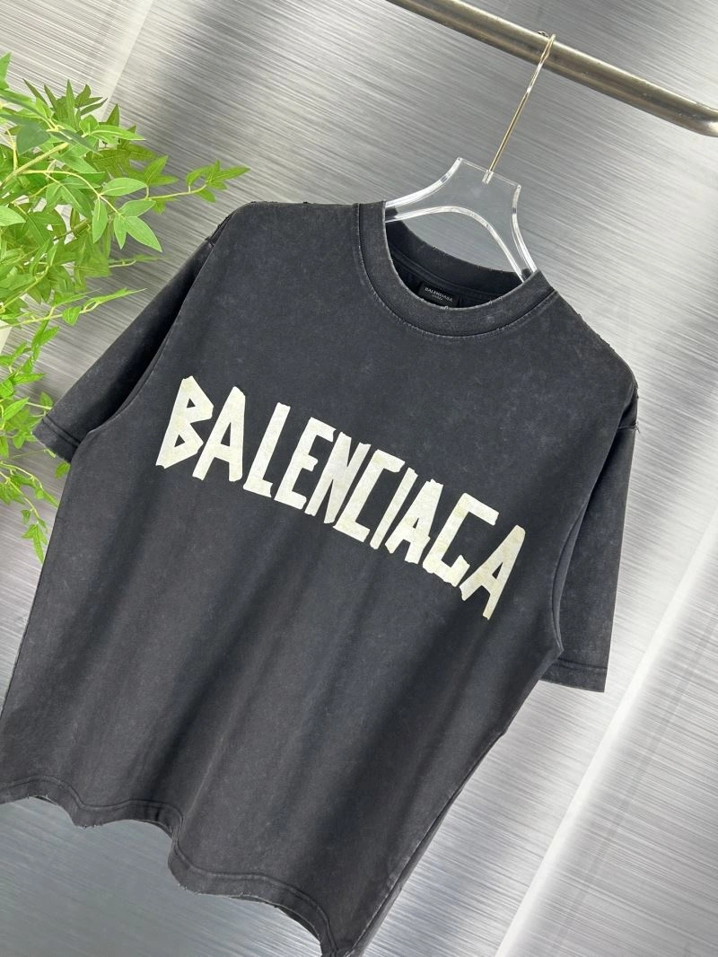 Sporty Balenciaga T-Shirts 98464
