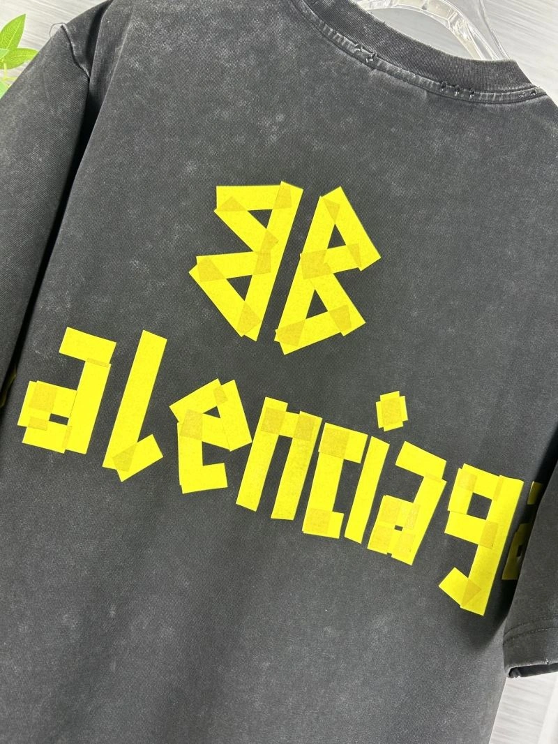Sporty Balenciaga T-Shirts 98464