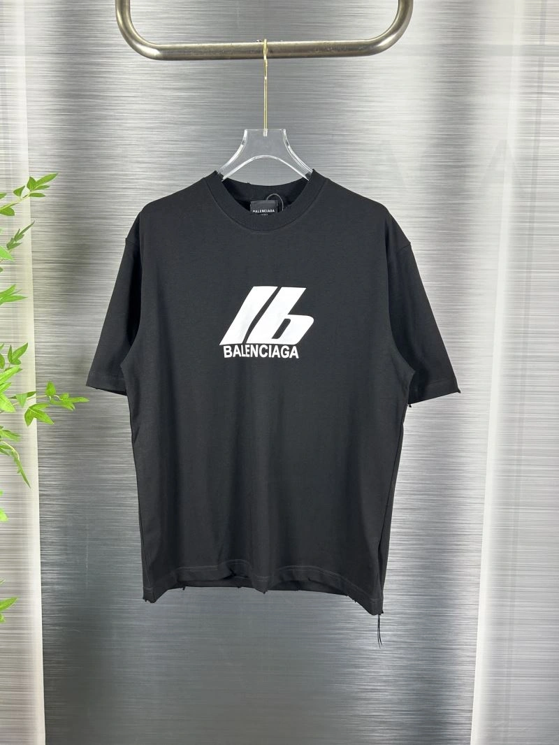 Contemporary Balenciaga T-Shirts 98449