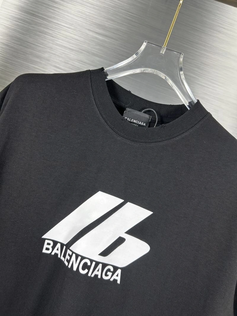 Contemporary Balenciaga T-Shirts 98449