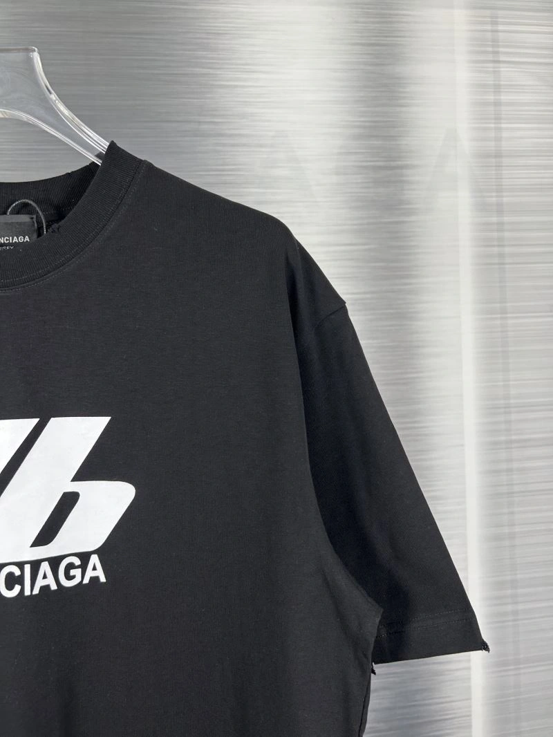 Contemporary Balenciaga T-Shirts 98449