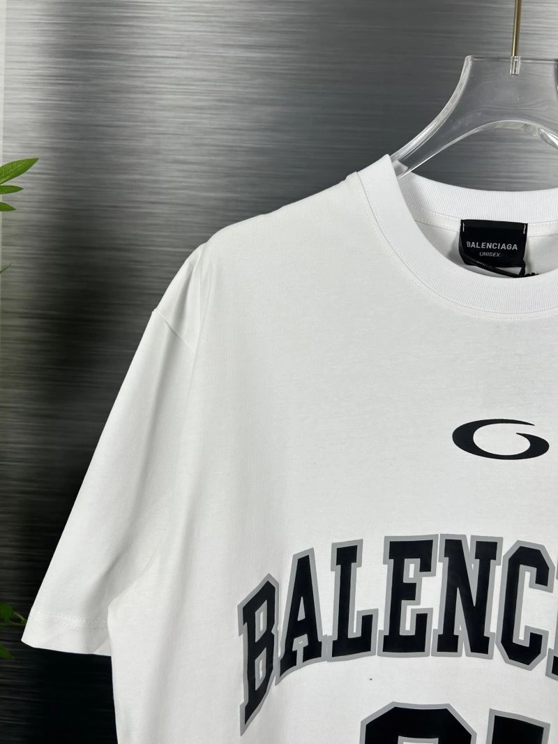 Seasonal Balenciaga T-Shirts 98478