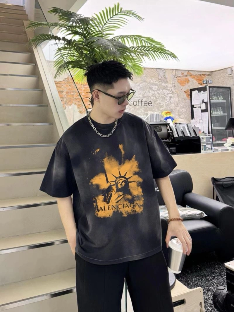 Balenciaga T-Shirts Vibrant 98405