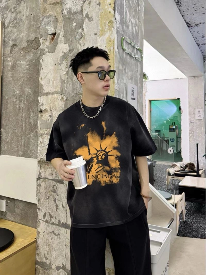 Balenciaga T-Shirts Vibrant 98405
