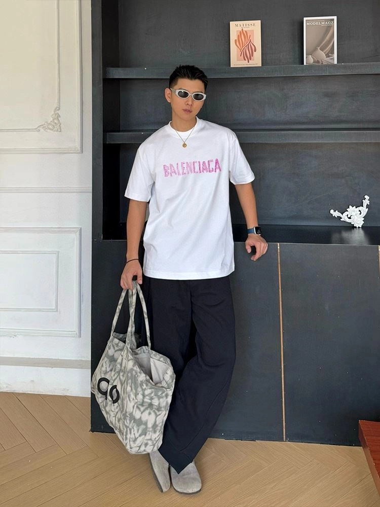 Balenciaga T-Shirts Snug 98401