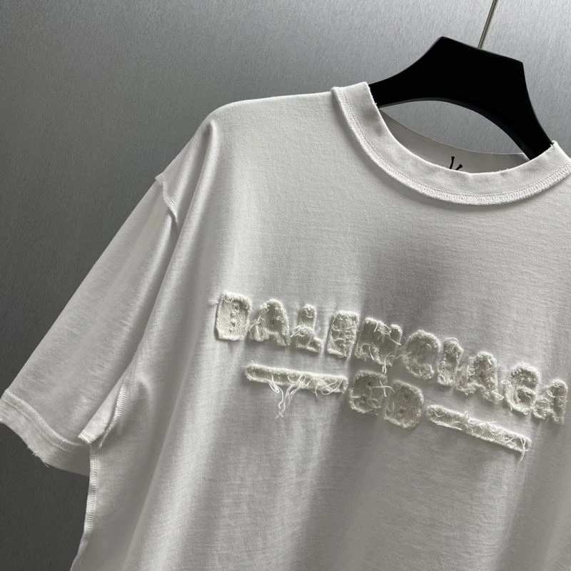Seasonal Balenciaga T-Shirts 98383