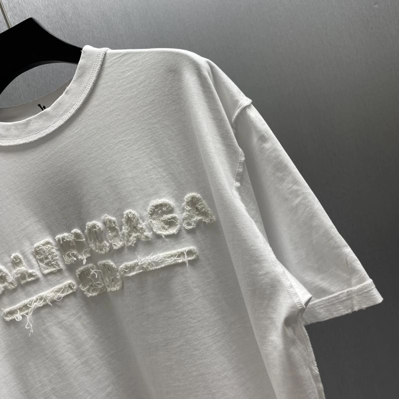 Seasonal Balenciaga T-Shirts 98383