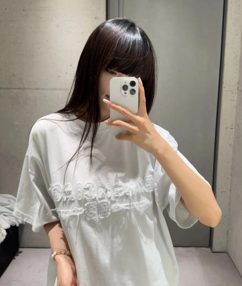 Seasonal Balenciaga T-Shirts 98383