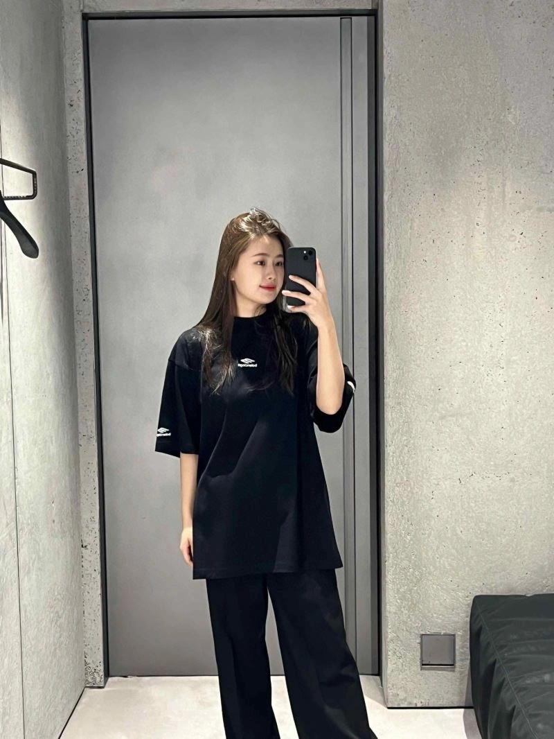 Balenciaga T-Shirts Comfortable 98382