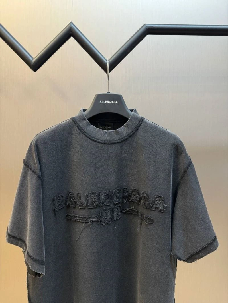 Practical Balenciaga T-Shirts 98394
