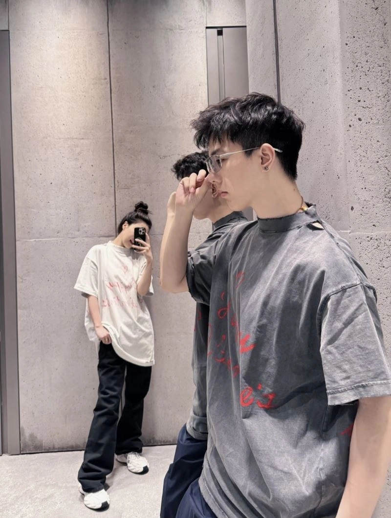 Efficient Balenciaga T-Shirts 98362