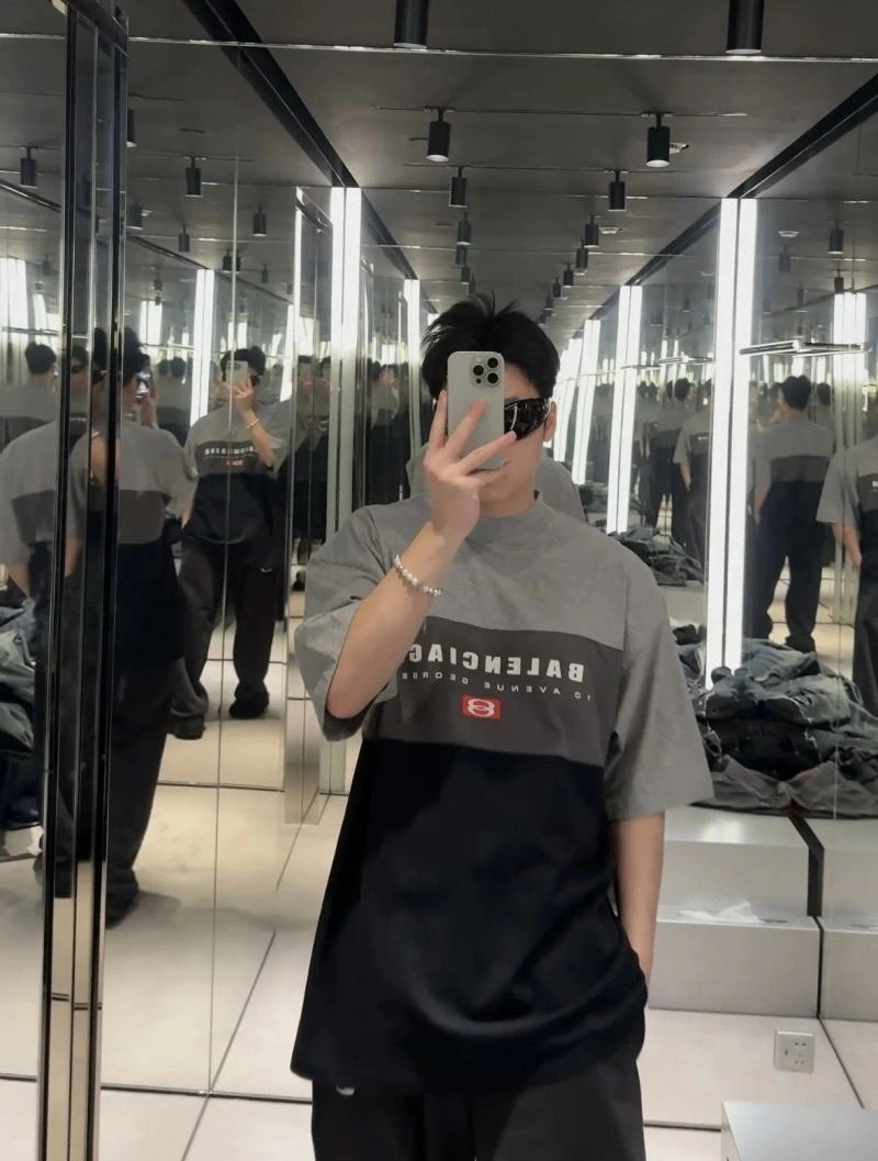 Balenciaga T-Shirts ComfortFit 98358