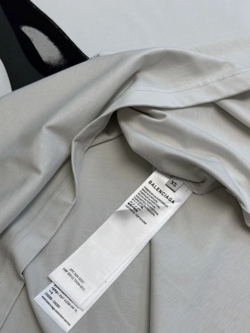 ZipUp Balenciaga T-Shirts 98390