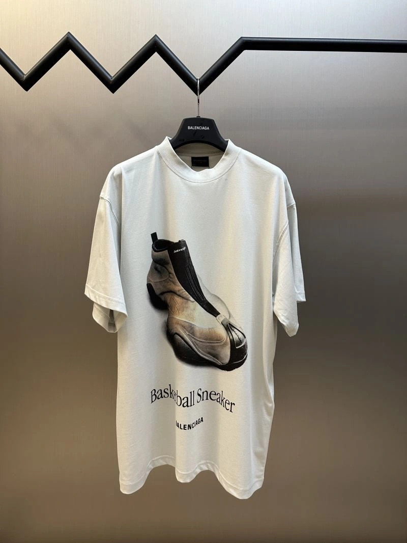 Unisex Balenciaga T-Shirts 98360