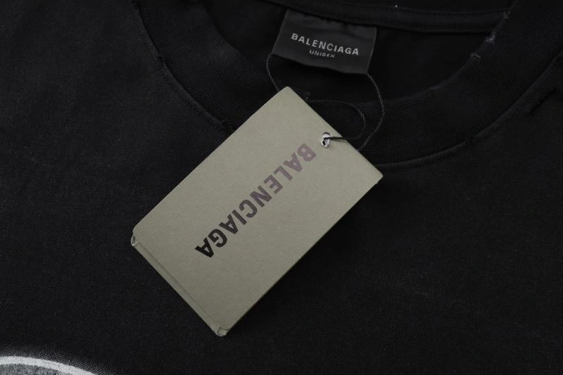 WellDesigned Balenciaga T-Shirts 98337