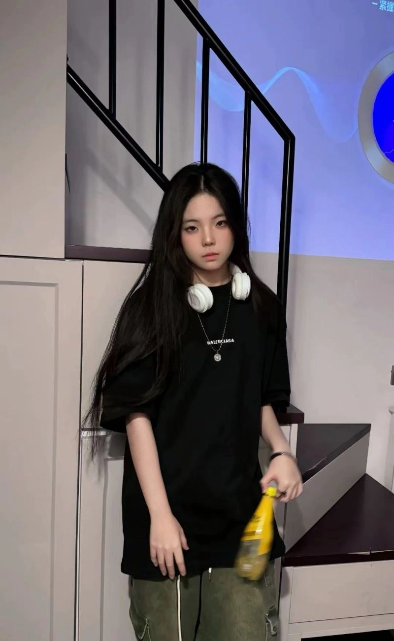 Balenciaga T-Shirts FlexibleFit 98297