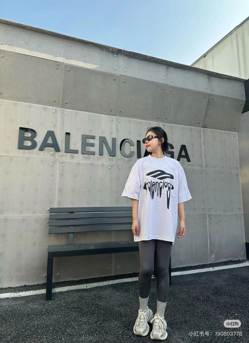 Balenciaga T-Shirts Practical 98296
