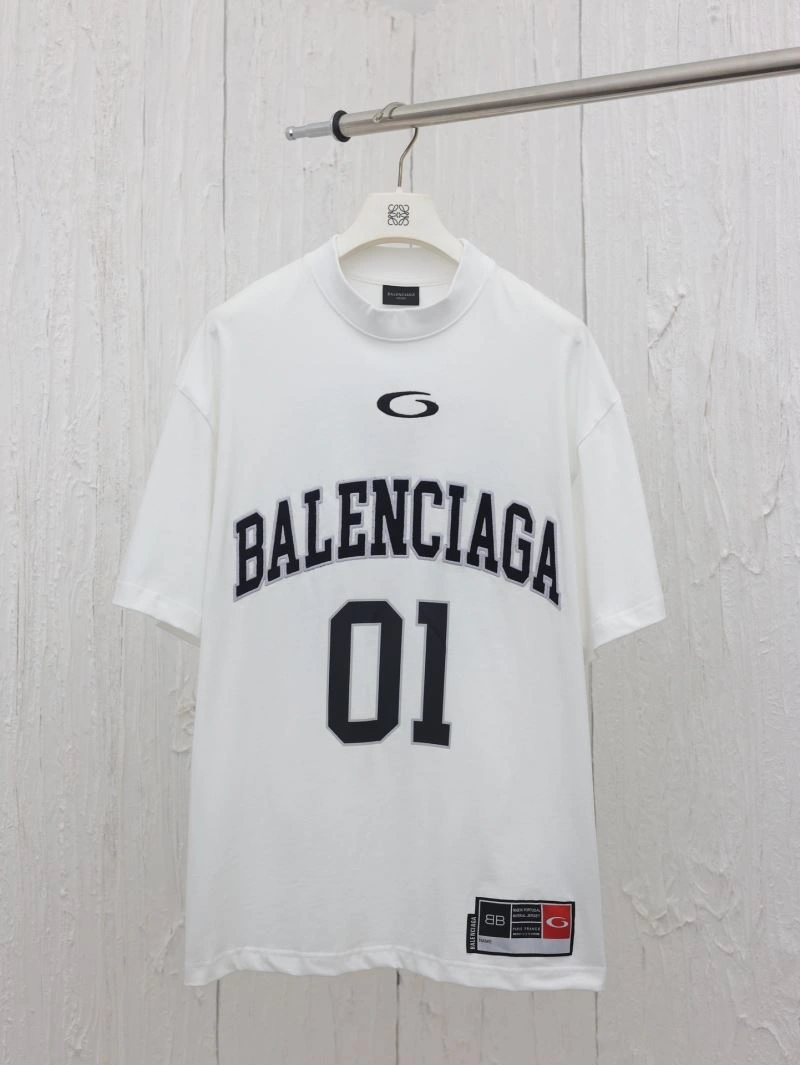 Balenciaga T-Shirts Sleek 98287