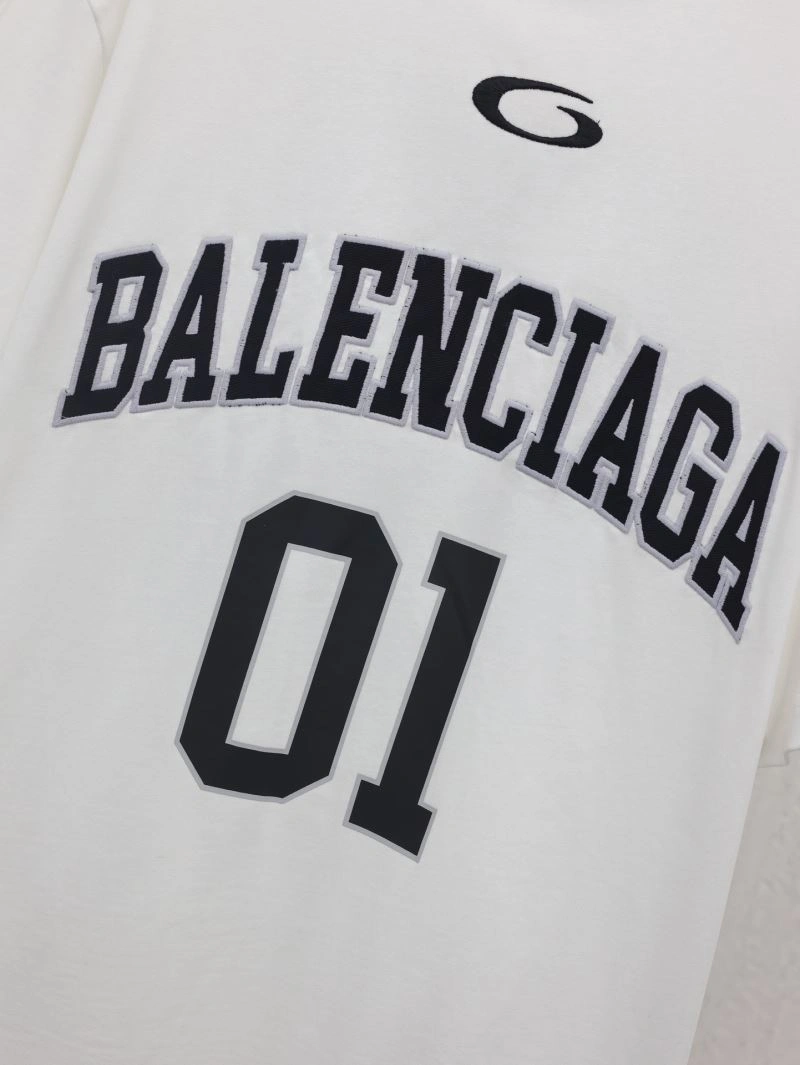 Balenciaga T-Shirts Sleek 98287