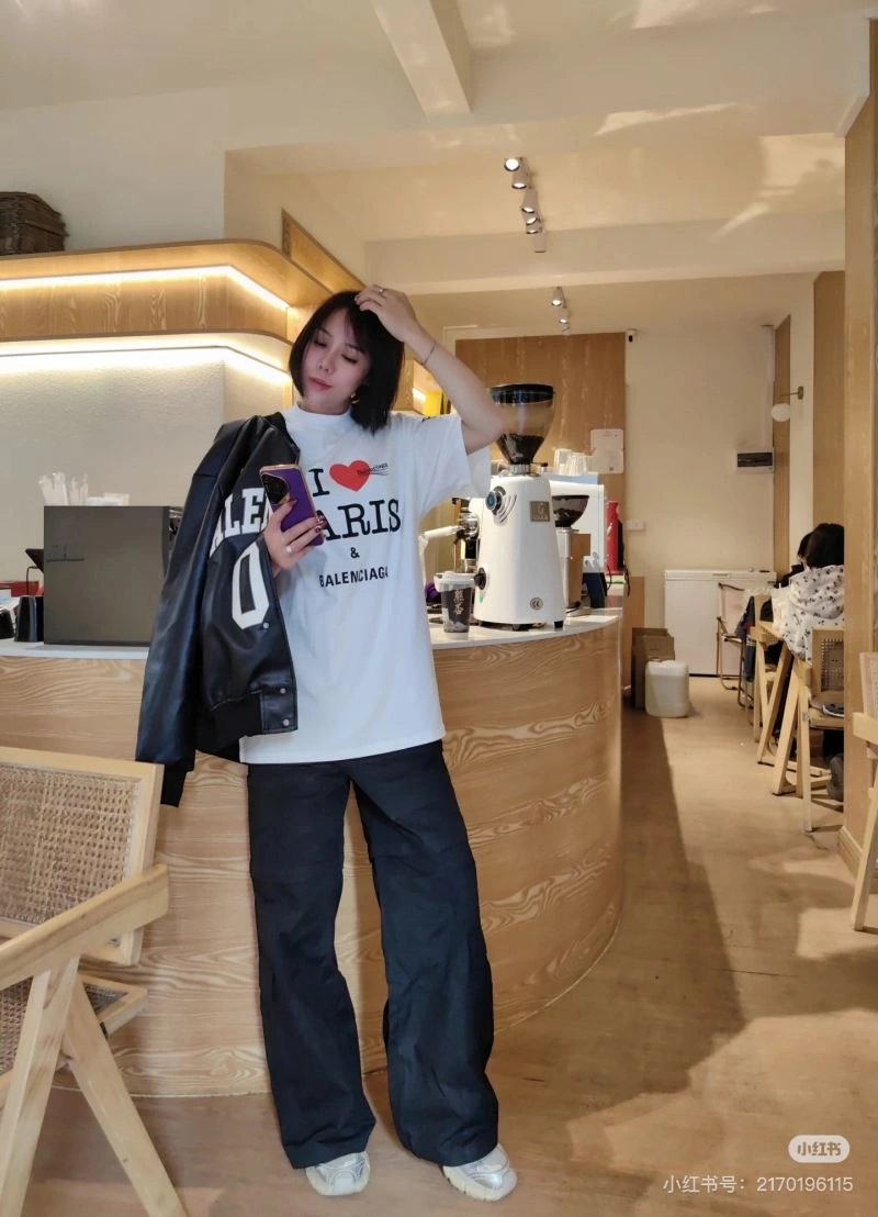 Cozy Balenciaga T-Shirts 98283