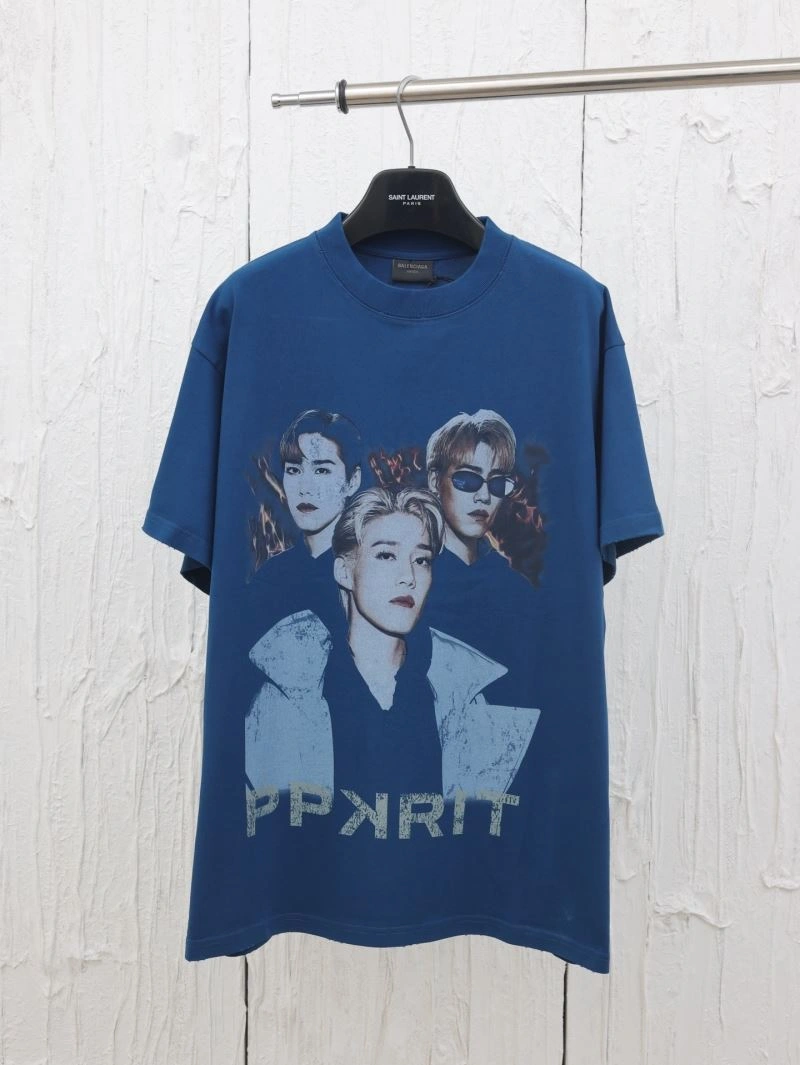 Flexible Balenciaga T-Shirts 98285