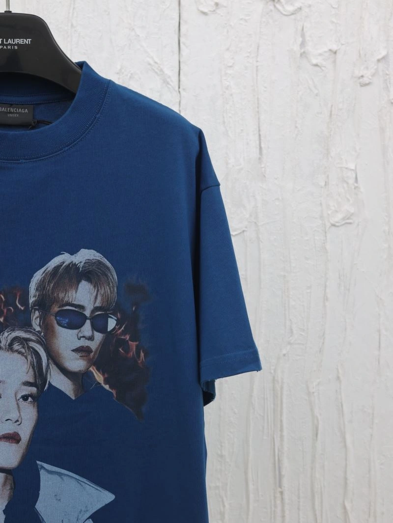 Flexible Balenciaga T-Shirts 98285