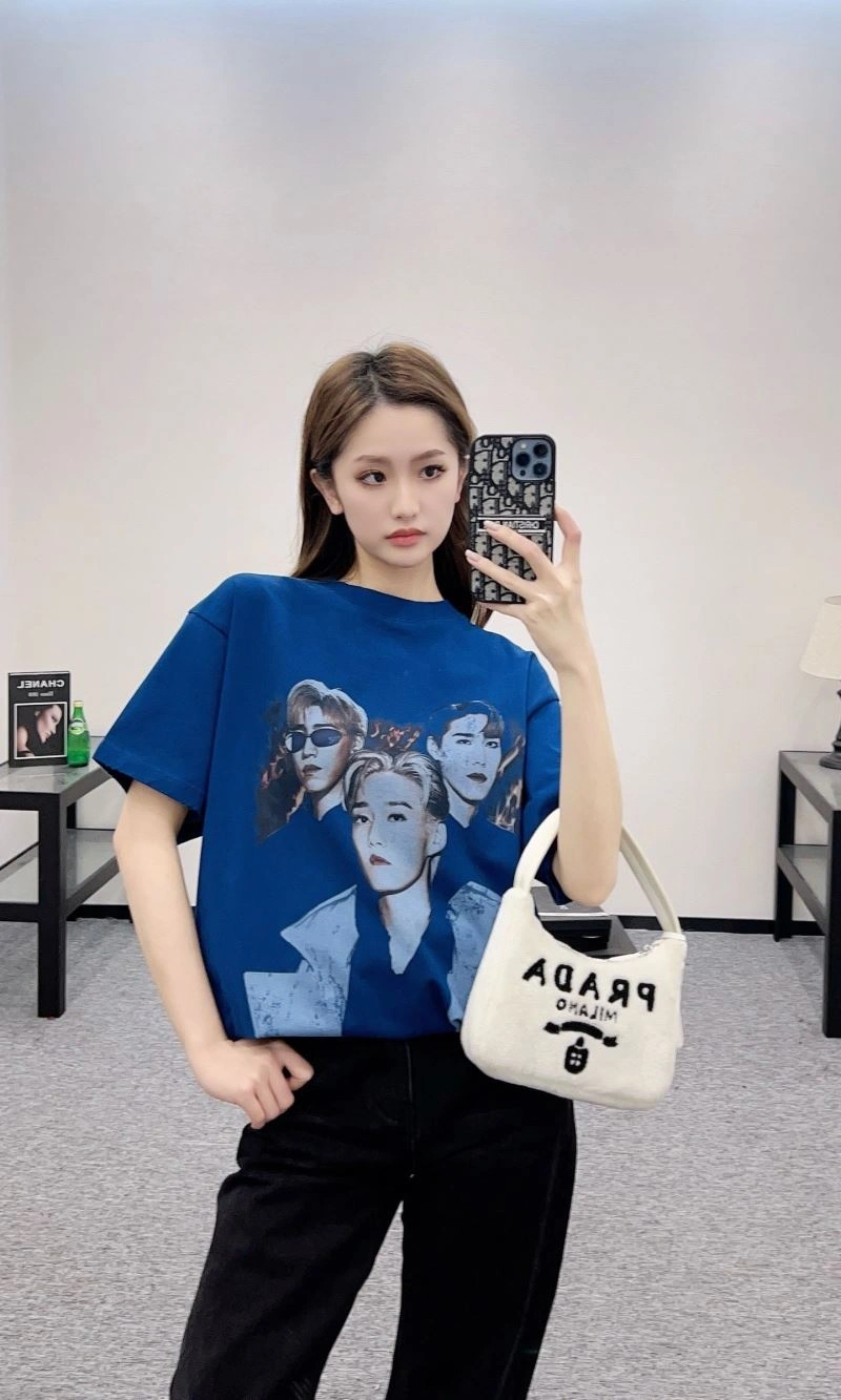 Flexible Balenciaga T-Shirts 98285
