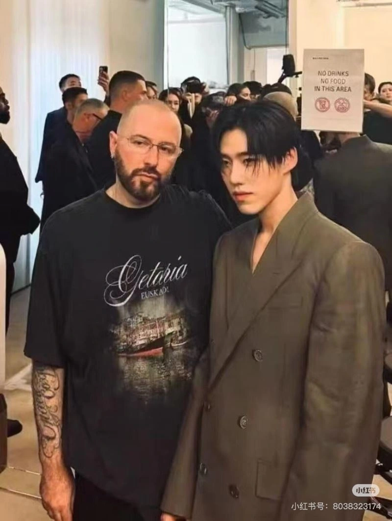 Balenciaga T-Shirts Thermal 98284