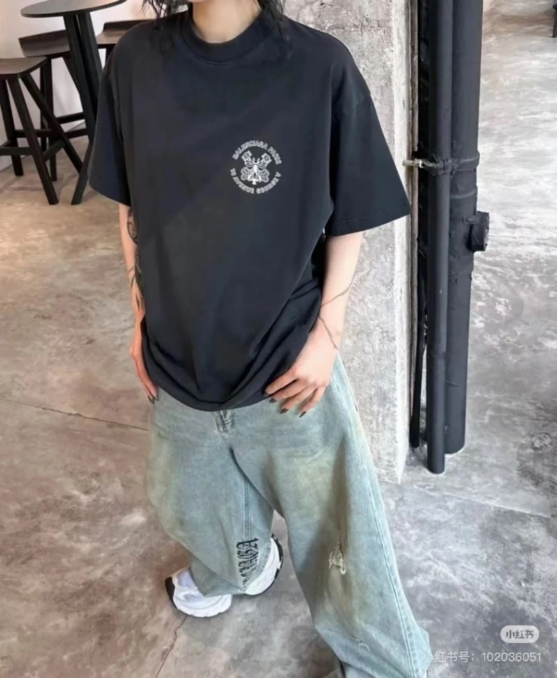 Compact Balenciaga T-Shirts 98313