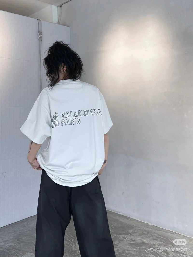 Compact Balenciaga T-Shirts 98313