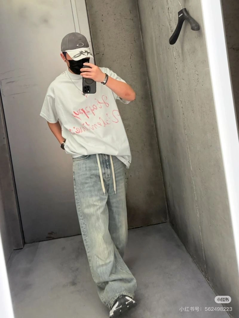 ComfortFit Balenciaga T-Shirts 98378