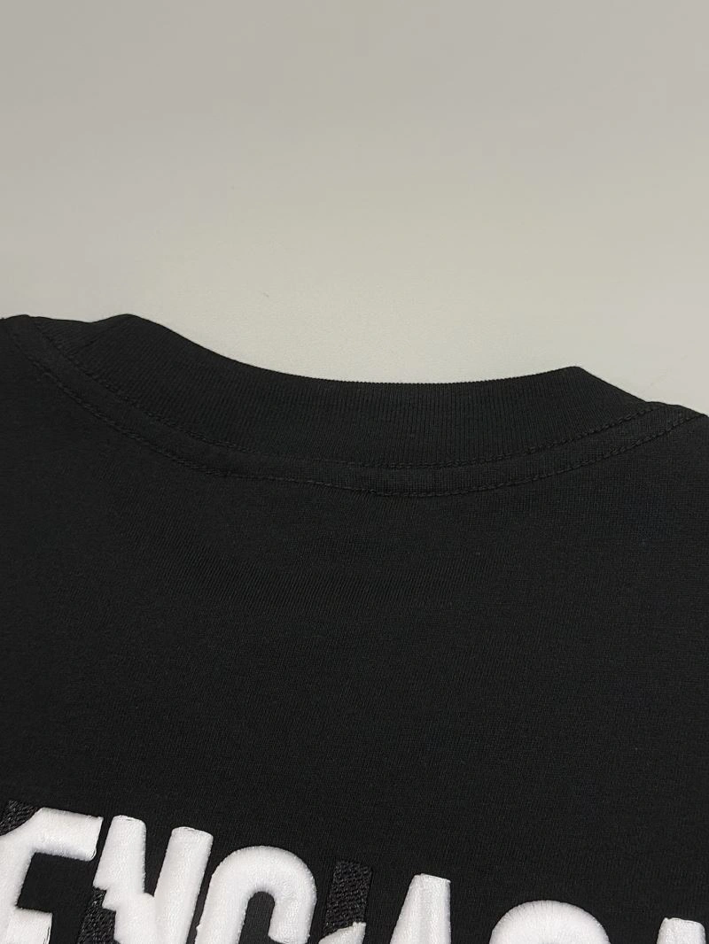 Elegant Balenciaga T-Shirts 98270