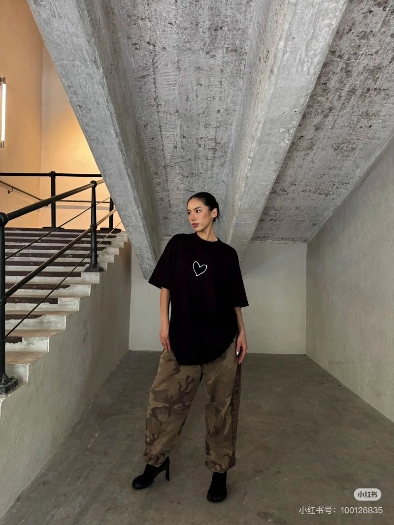 Unique Balenciaga T-Shirts 98339