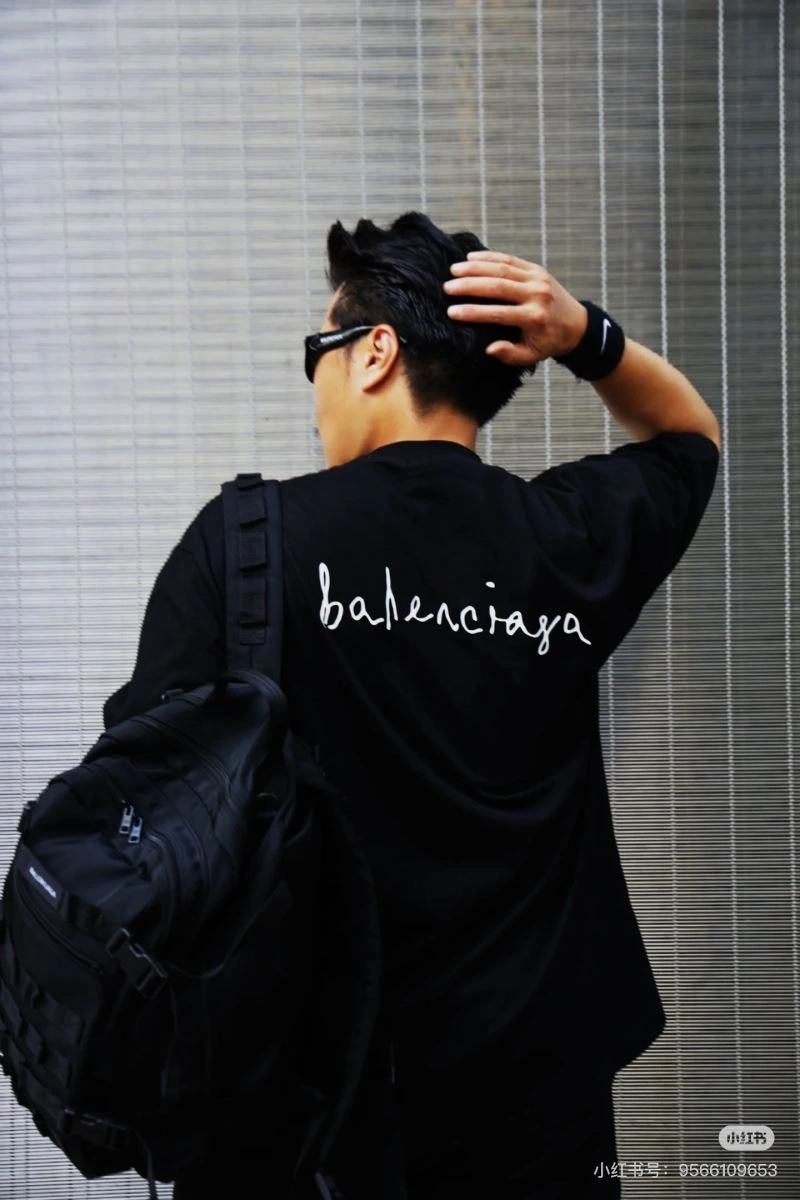 Unique Balenciaga T-Shirts 98339