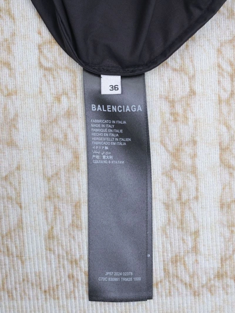 TechFriendly Balenciaga T-Shirts 98409