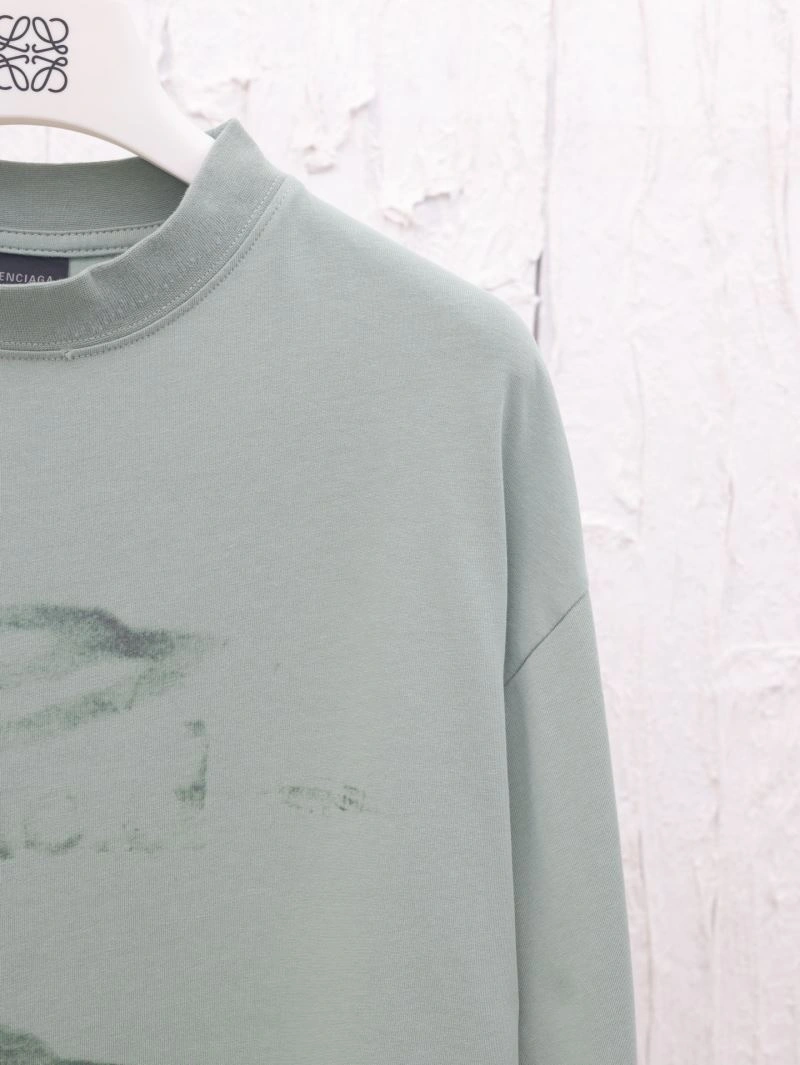UrbanChic Balenciaga T-Shirts 98266