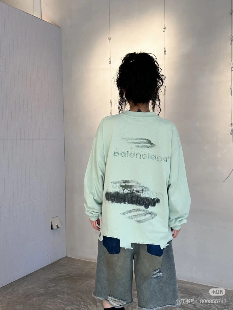 UrbanChic Balenciaga T-Shirts 98266