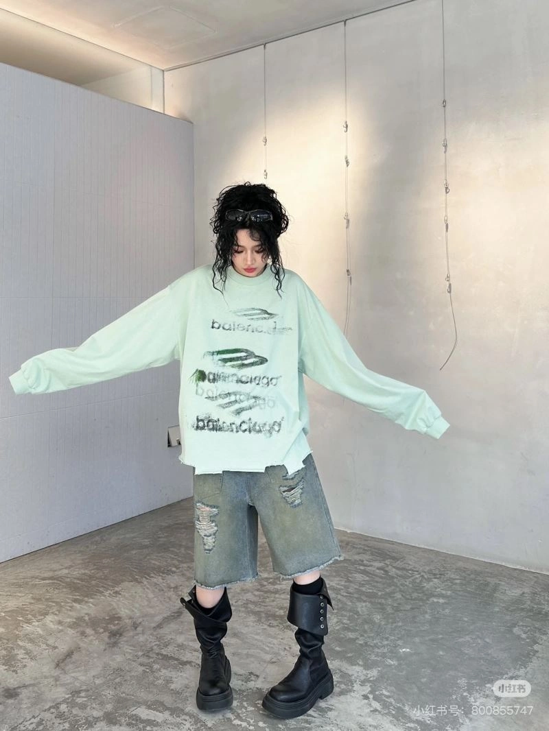 UrbanChic Balenciaga T-Shirts 98266