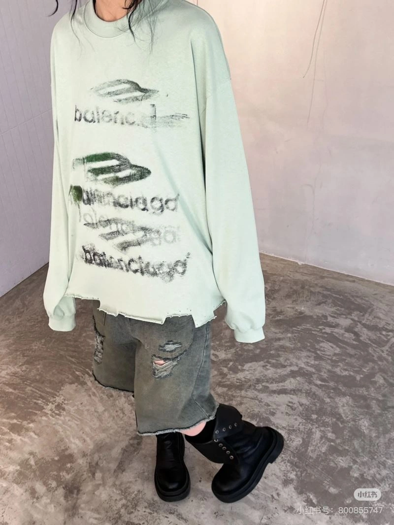 UrbanChic Balenciaga T-Shirts 98266