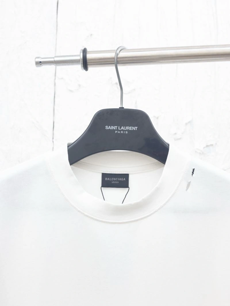 Flexible Balenciaga T-Shirts 98260