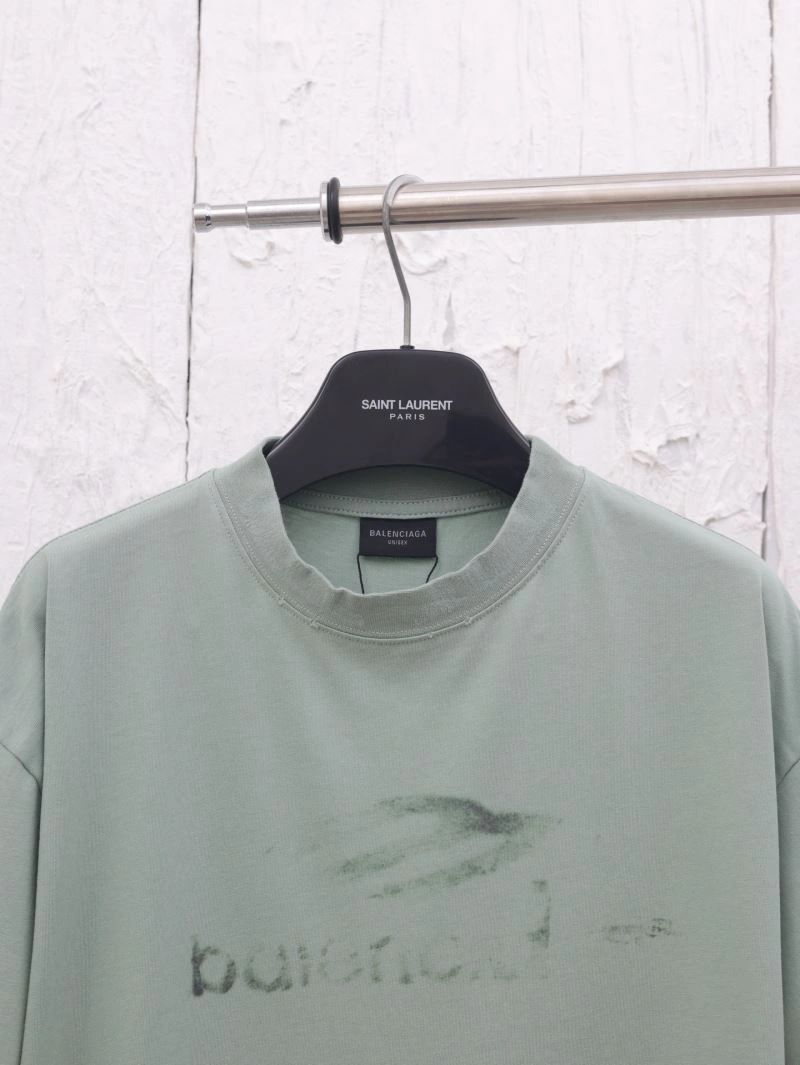 Sleek Balenciaga T-Shirts 98281