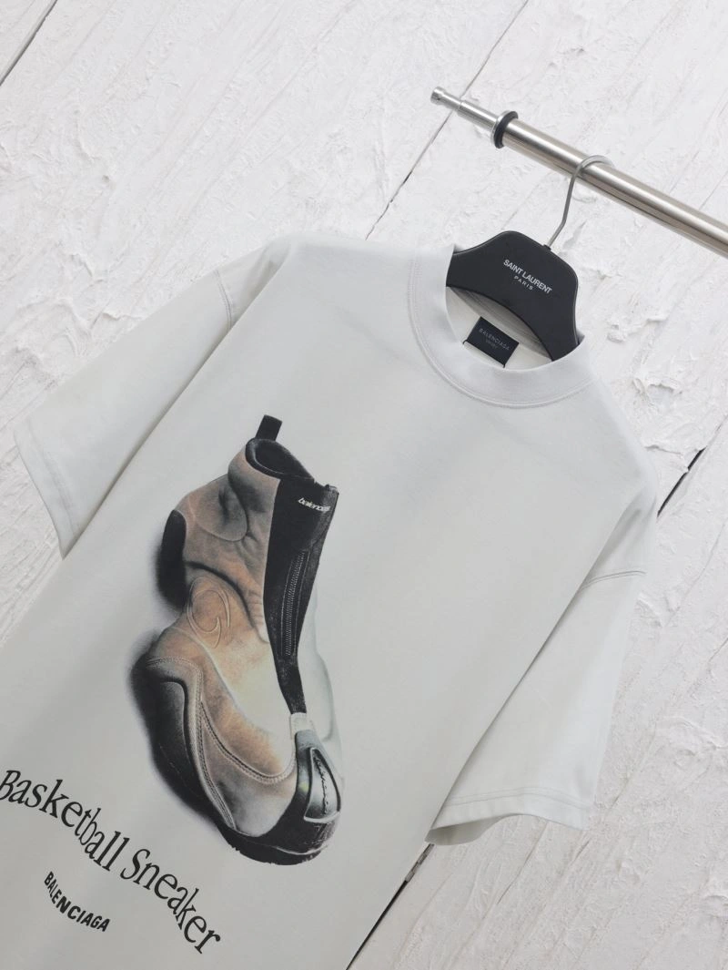 Attractive Balenciaga T-Shirts 98332