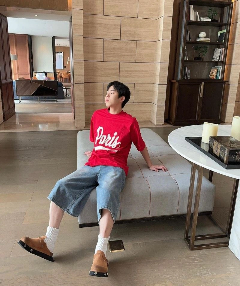Reliable Balenciaga T-Shirts 98257