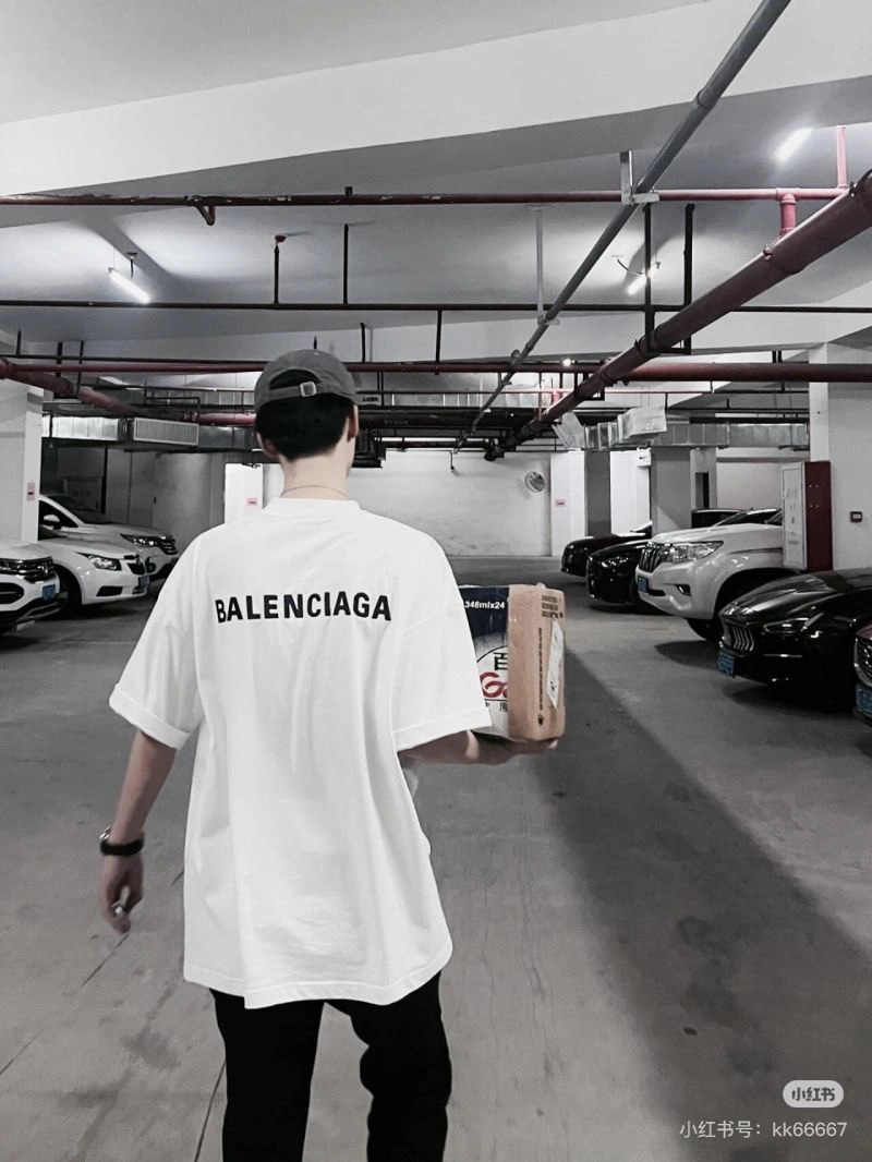 Balenciaga T-Shirts Vibrant 98252