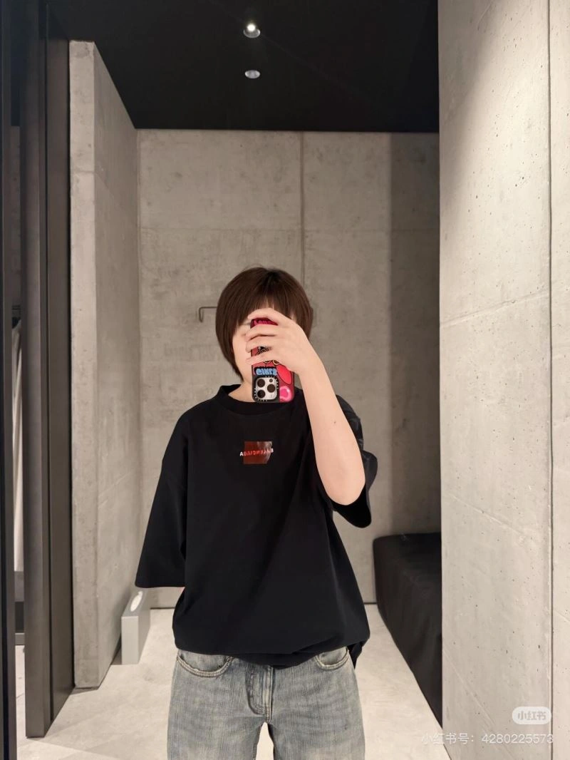 FreshLook Balenciaga T-Shirts 98255