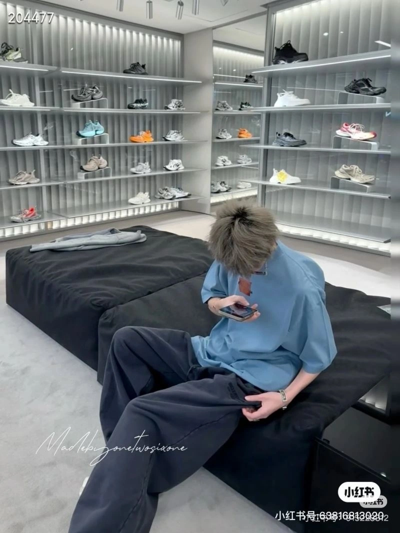 FreshLook Balenciaga T-Shirts 98255