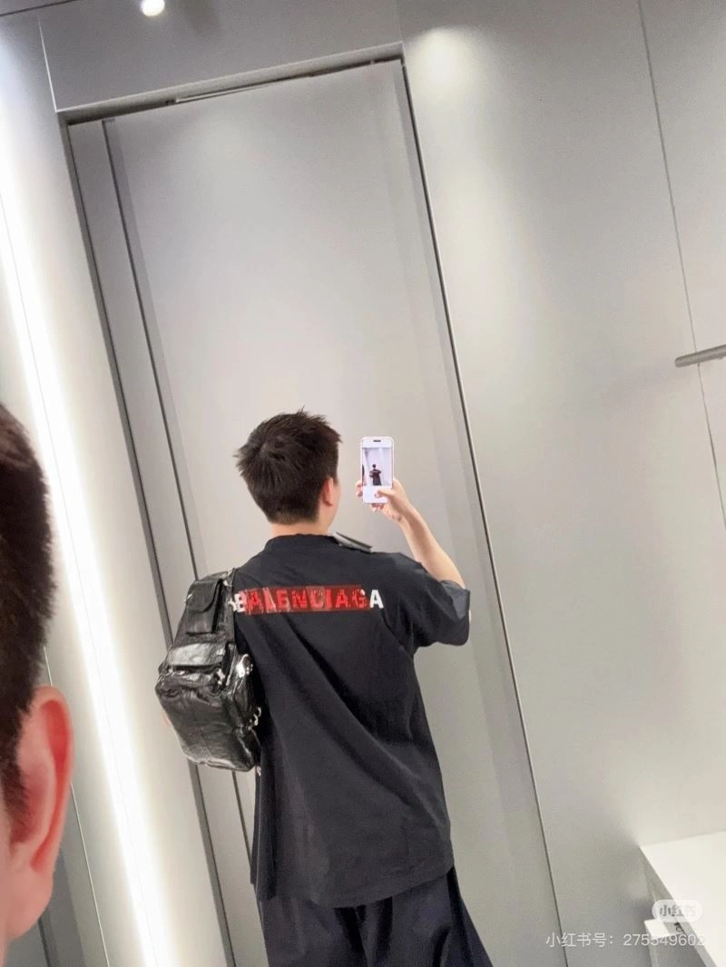 FreshLook Balenciaga T-Shirts 98255