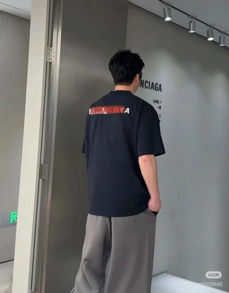 FreshLook Balenciaga T-Shirts 98255