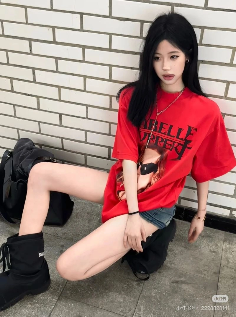 FashionForward Balenciaga T-Shirts 98326