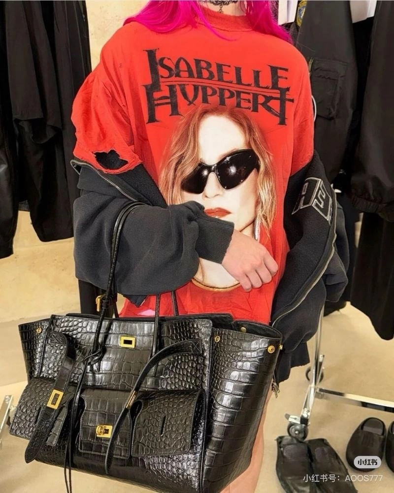 FashionForward Balenciaga T-Shirts 98326